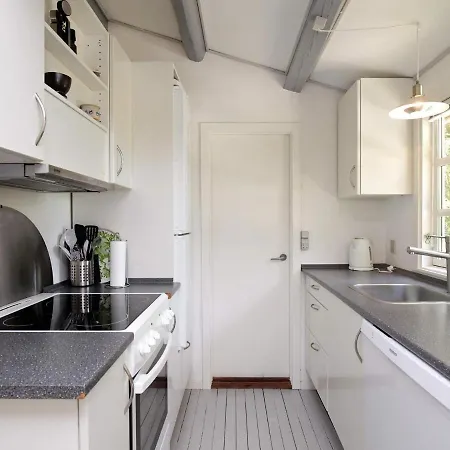 5 Person In Vejby-by Traum *