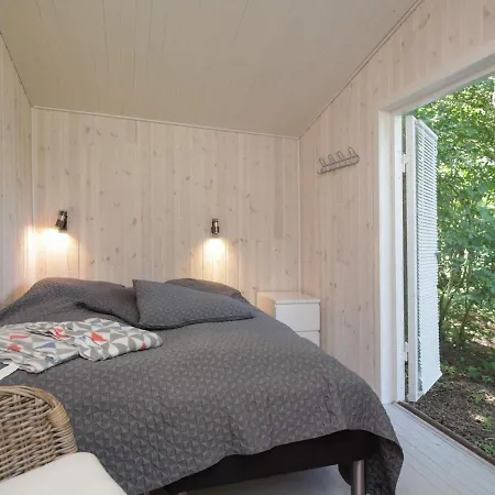 Lindehojen Holiday home *