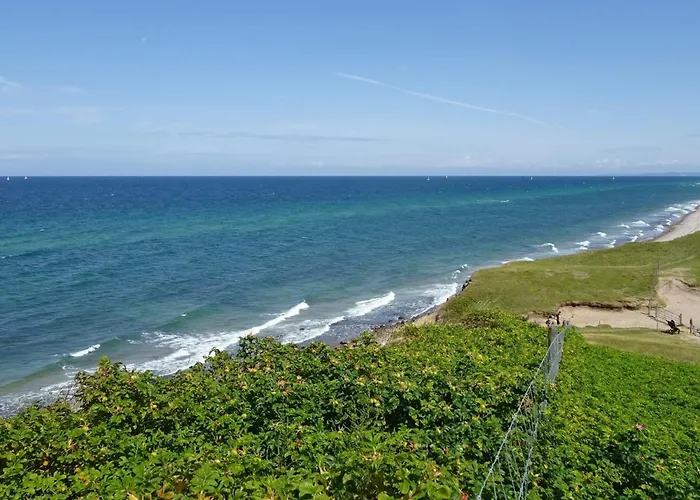 5 Person In Vejby-by Traum